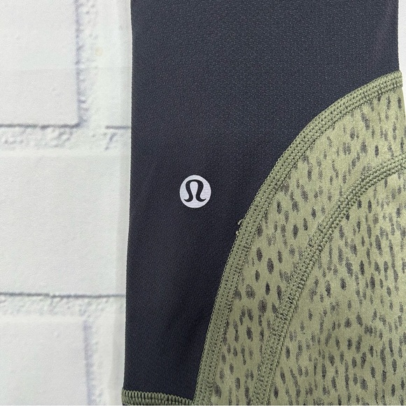 Lululemon Run: Inspire Crop II Full-On Luxtreme (Mesh) size 4 - Picture 7 of 13